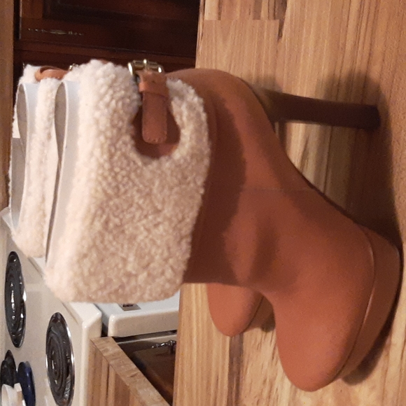 Women Coach Booties - Picture 2 of 6